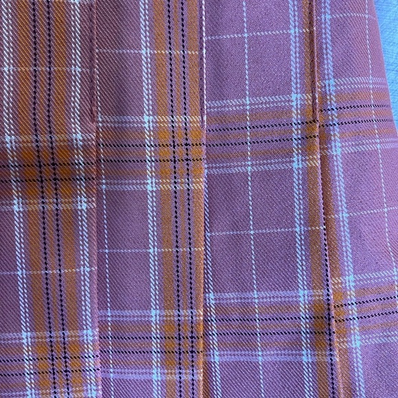 Pleated plaid girls skirt - fully lined - zip closure - elastic backed waist - Picture 3 of 3